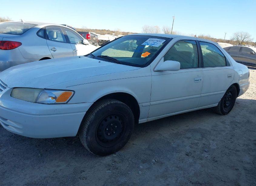 Photo 14 of 1999 Toyota Camry LE (VIN 4T1BG22KXXU430728)