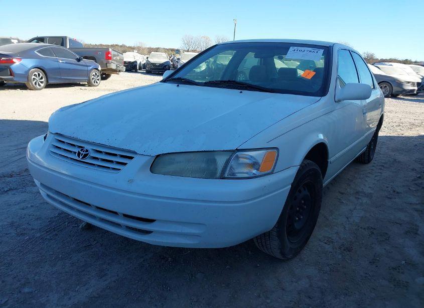 Photo 2 of 1999 Toyota Camry LE (VIN 4T1BG22KXXU430728)