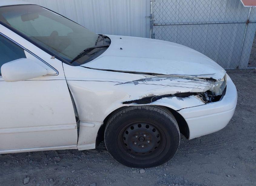 Photo 6 of 1999 Toyota Camry LE (VIN 4T1BG22KXXU430728)