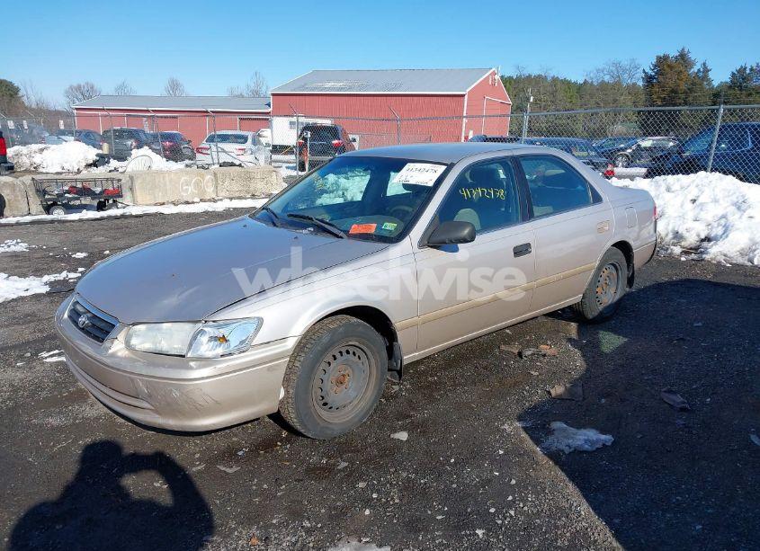 Photo 2 of 2000 Toyota Camry CE (VIN 4T1BG22KXYU008346)