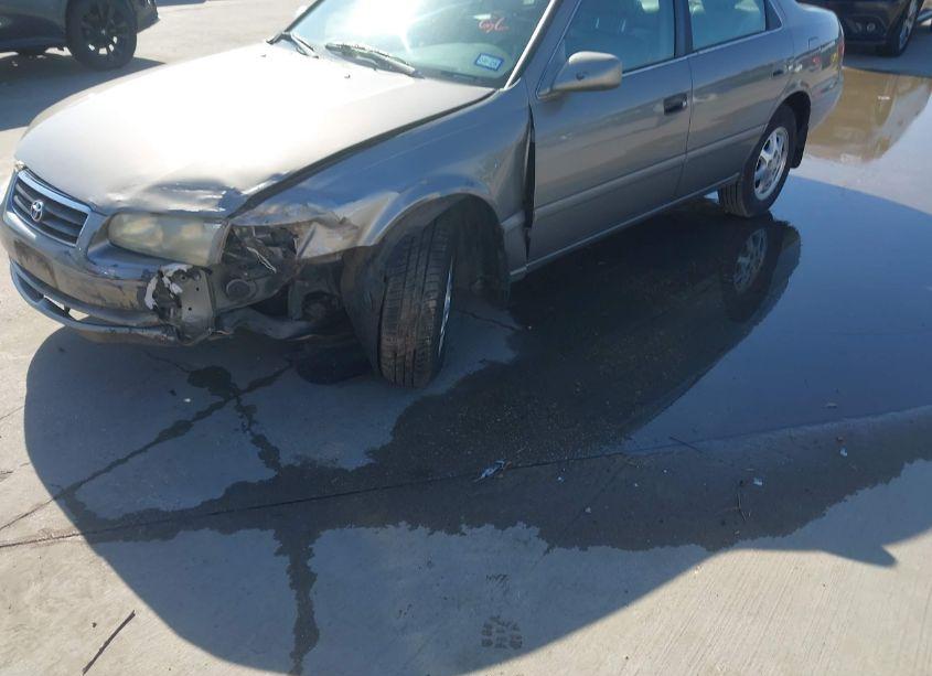 Photo 2 of 2000 Toyota Camry CE (VIN 4T1BG22KXYU008993)