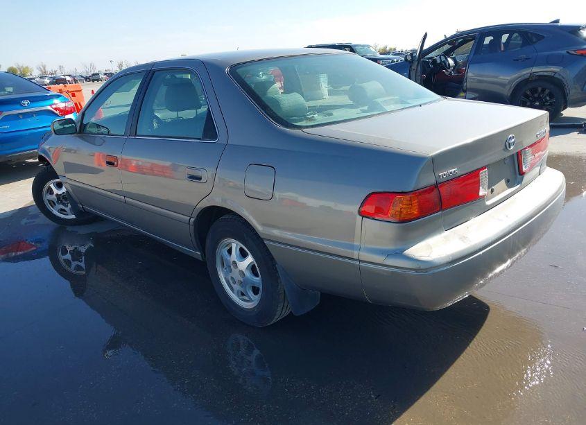 Photo 3 of 2000 Toyota Camry CE (VIN 4T1BG22KXYU008993)