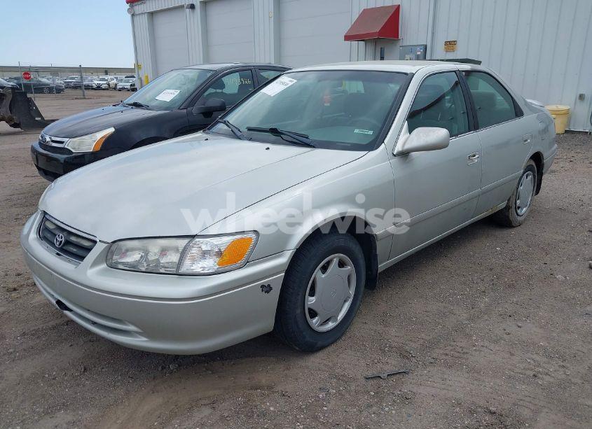 Photo 2 of 2000 Toyota Camry CE (VIN 4T1BG22KXYU685655)