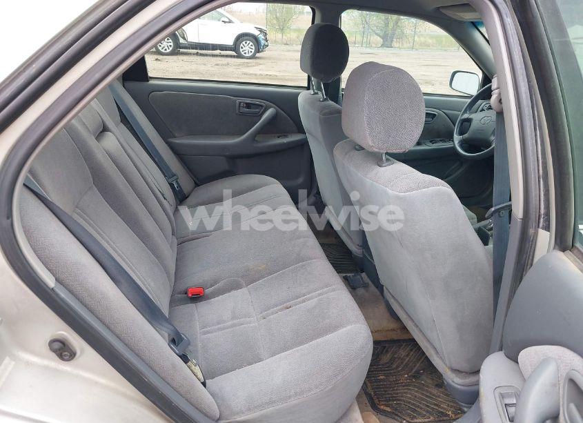 Photo 8 of 2000 Toyota Camry CE (VIN 4T1BG22KXYU685655)