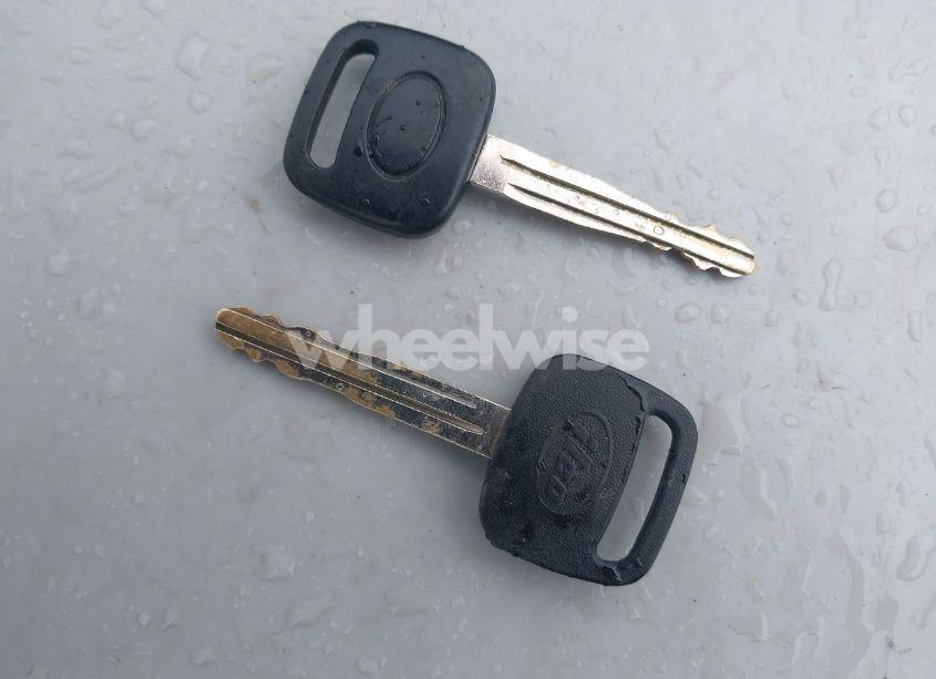 Photo 11 of 2000 Toyota Camry CE (VIN 4T1BG22KXYU690984)