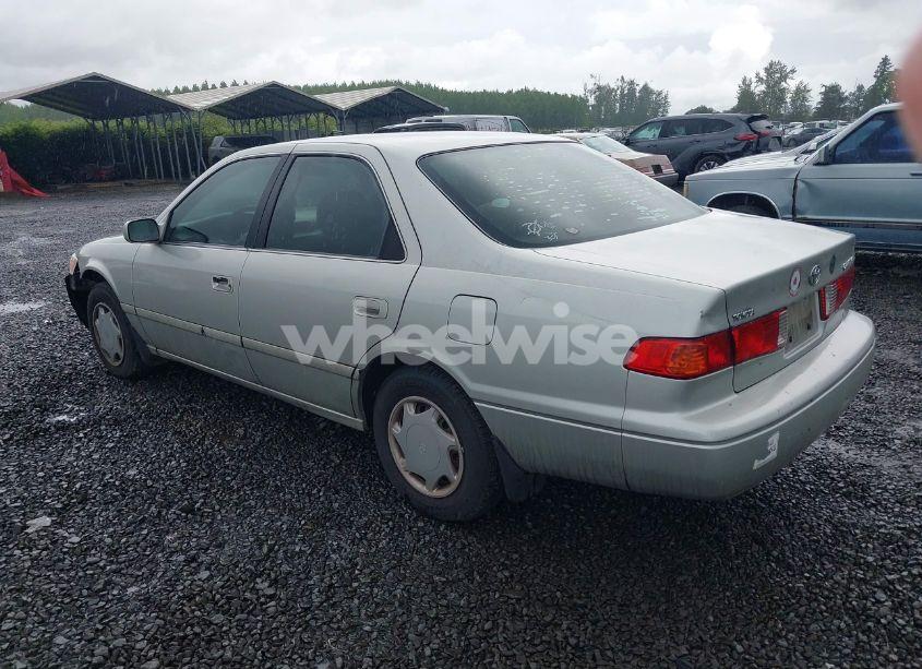 Photo 3 of 2000 Toyota Camry CE (VIN 4T1BG22KXYU690984)