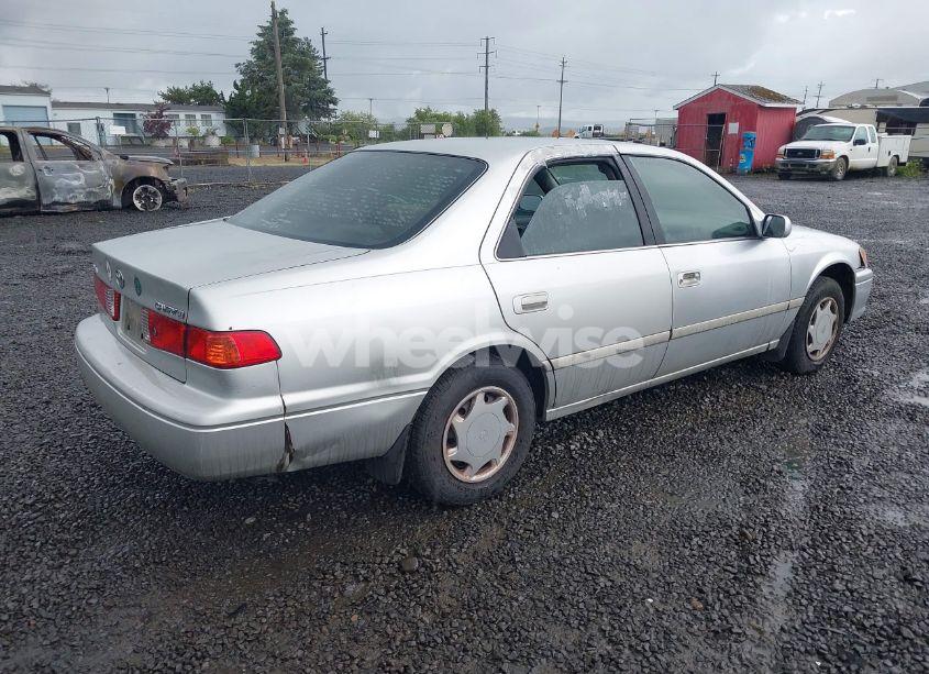 Photo 4 of 2000 Toyota Camry CE (VIN 4T1BG22KXYU690984)