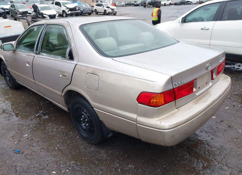 Photo 3 of 2000 Toyota Camry CE (VIN 4T1BG22KXYU749757)
