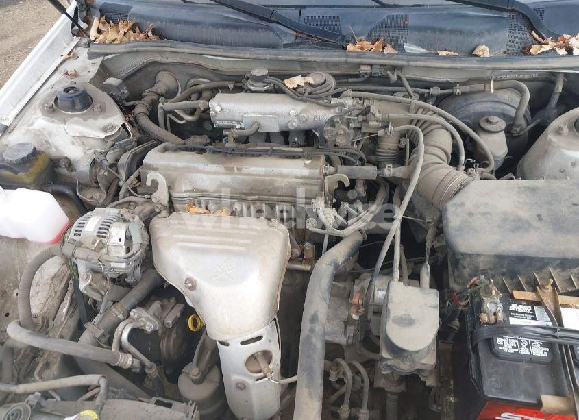 Photo 10 of 2000 Toyota Camry LE (VIN 4T1BG22KXYU948498)