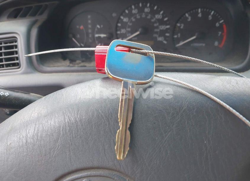 Photo 11 of 2000 Toyota Camry LE (VIN 4T1BG22KXYU948498)