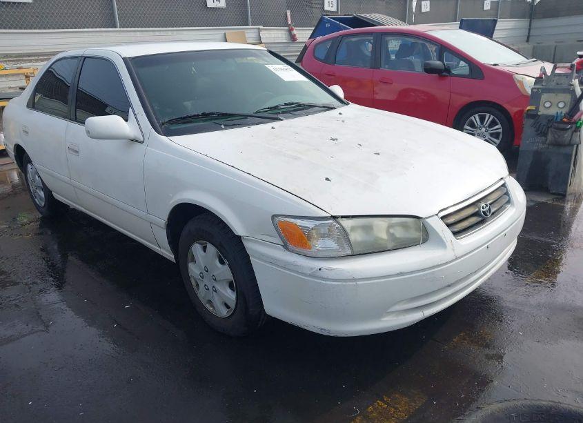2000 Toyota Camry CE (VIN 4T1BG22KXYU961316) main photo
