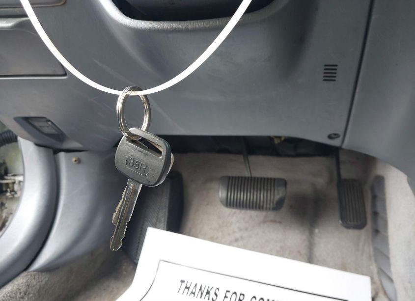 Photo 11 of 2000 Toyota Camry CE (VIN 4T1BG22KXYU961316)