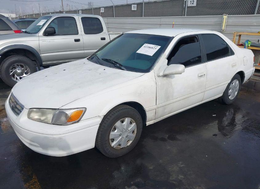 Photo 2 of 2000 Toyota Camry CE (VIN 4T1BG22KXYU961316)
