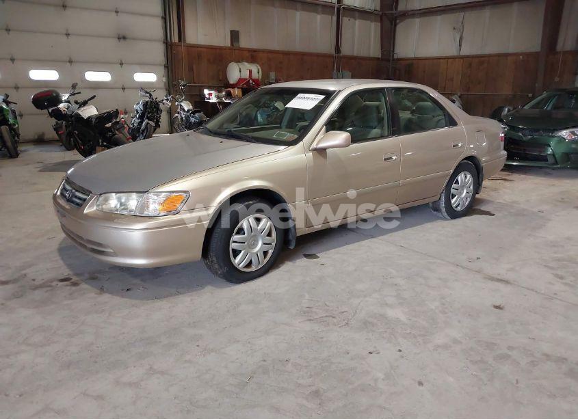 Photo 2 of 2000 Toyota Camry LE (VIN 4T1BG22KXYU975491)