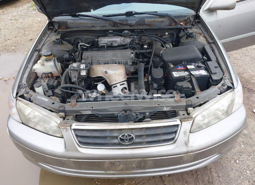 Photo 10 of 2000 Toyota Camry LE (VIN 4T1BG28K1YU683378)