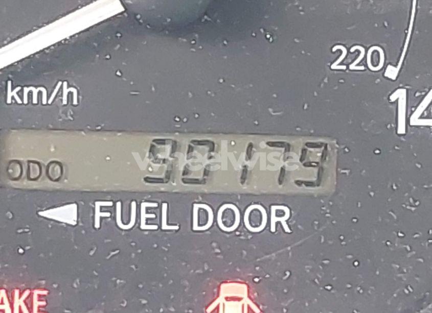 Photo 12 of 2000 Toyota Camry LE (VIN 4T1BG28K1YU683378)