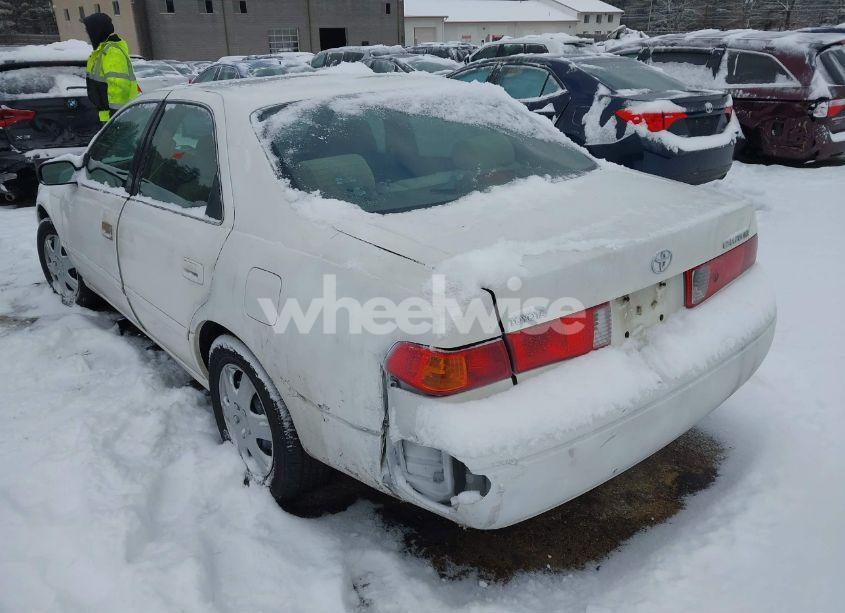 Photo 3 of 2001 Toyota Camry LE (VIN 4T1BG28K21U772091)