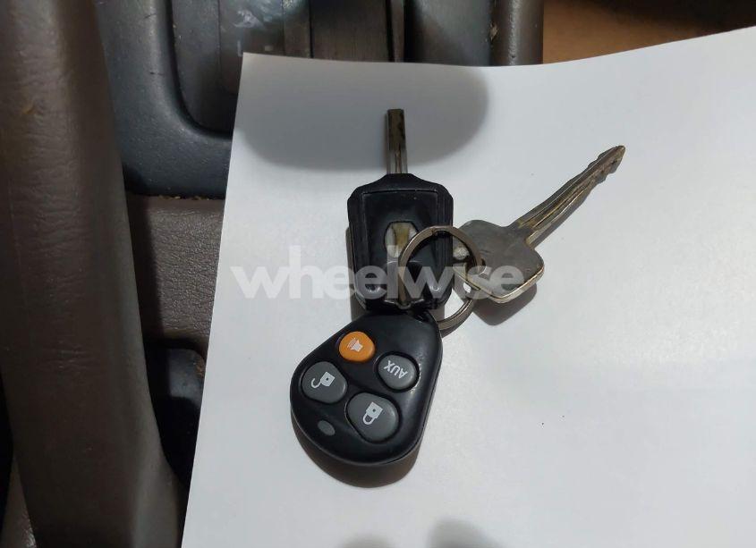 Photo 11 of 2000 Toyota Camry LE (VIN 4T1BG28K2YU962239)