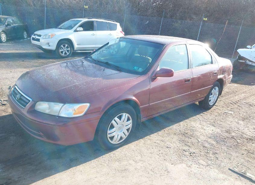 Photo 2 of 2000 Toyota Camry LE (VIN 4T1BG28K2YU971040)