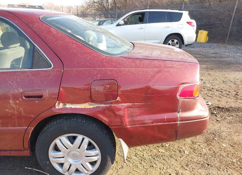 Photo 6 of 2000 Toyota Camry LE (VIN 4T1BG28K2YU971040)