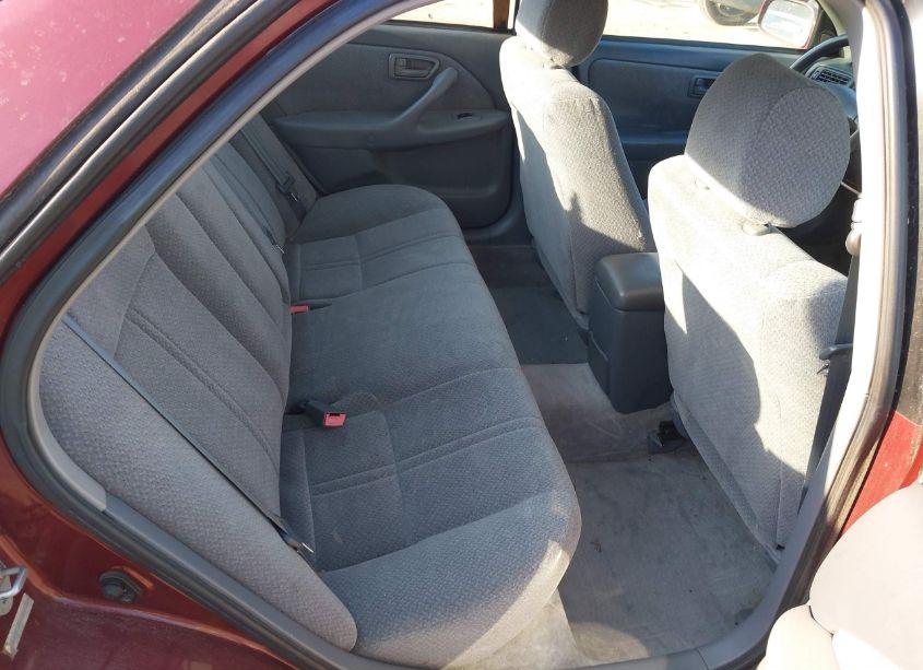 Photo 8 of 2000 Toyota Camry LE (VIN 4T1BG28K2YU971040)