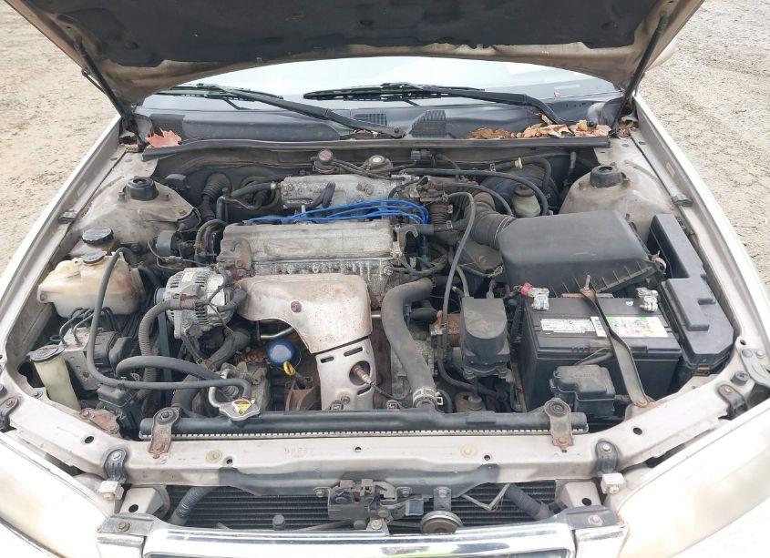 Photo 10 of 2000 Toyota Camry LE (VIN 4T1BG28K2YU978005)