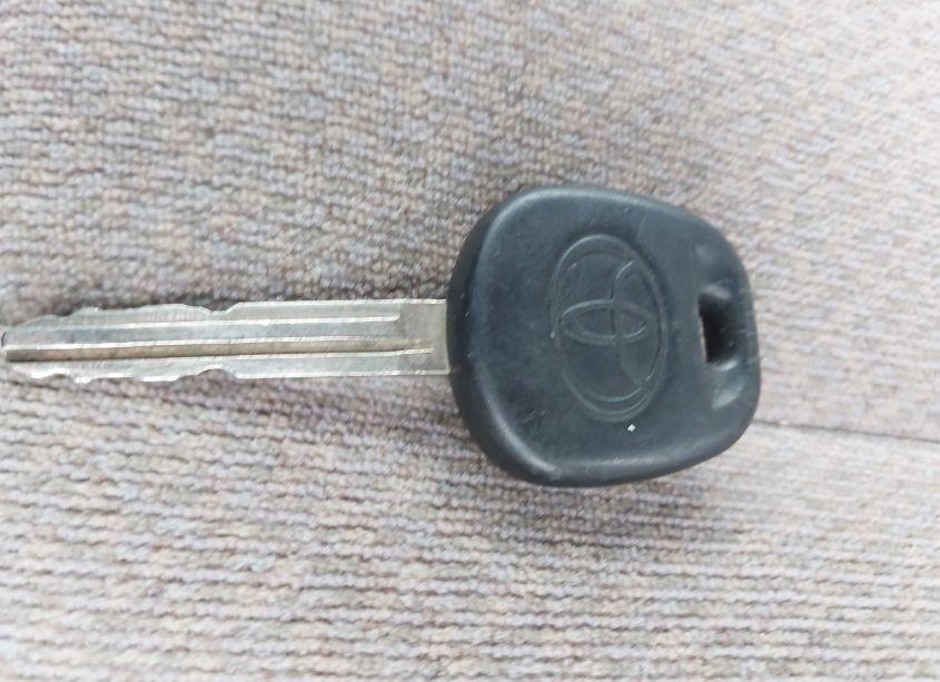 Photo 11 of 2000 Toyota Camry LE (VIN 4T1BG28K2YU978005)