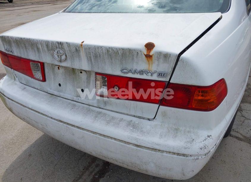 Photo 6 of 2000 Toyota Camry XLE (VIN 4T1BG28K2YU984497)