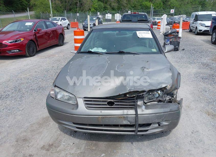 Photo 12 of 1998 Toyota Camry LE (VIN 4T1BG28K6WU331314)
