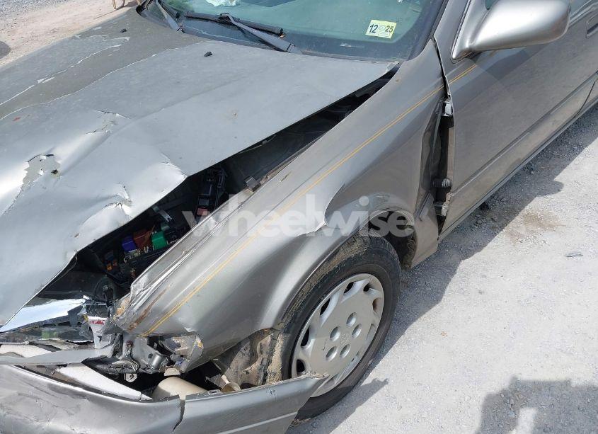 Photo 17 of 1998 Toyota Camry LE (VIN 4T1BG28K6WU331314)