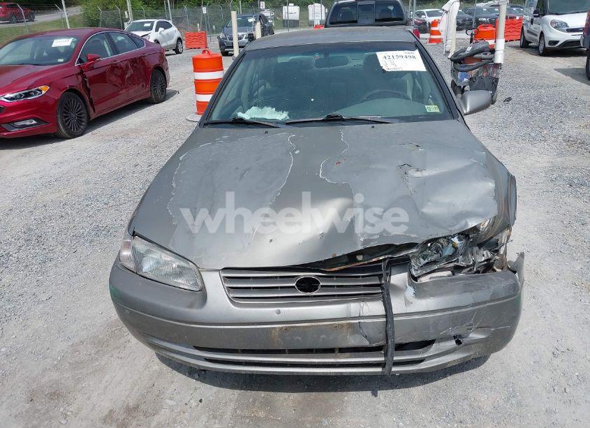 Photo 6 of 1998 Toyota Camry LE (VIN 4T1BG28K6WU331314)