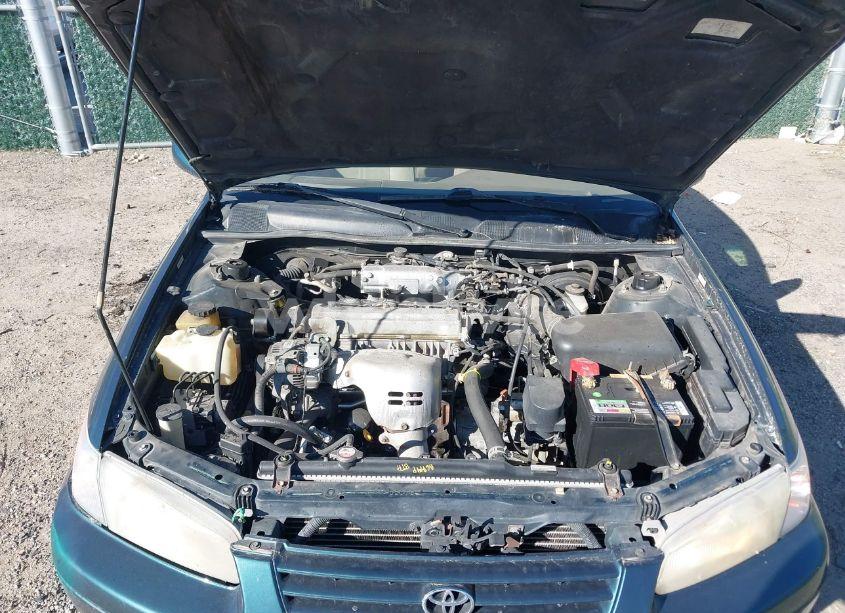 Photo 10 of 1998 Toyota Camry LE (VIN 4T1BG28K8WU228413)