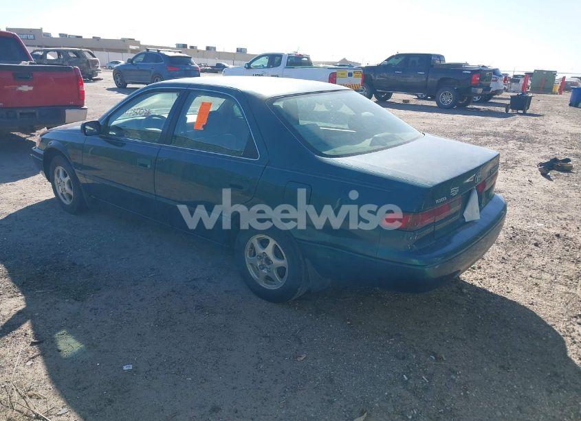 Photo 3 of 1998 Toyota Camry LE (VIN 4T1BG28K8WU228413)