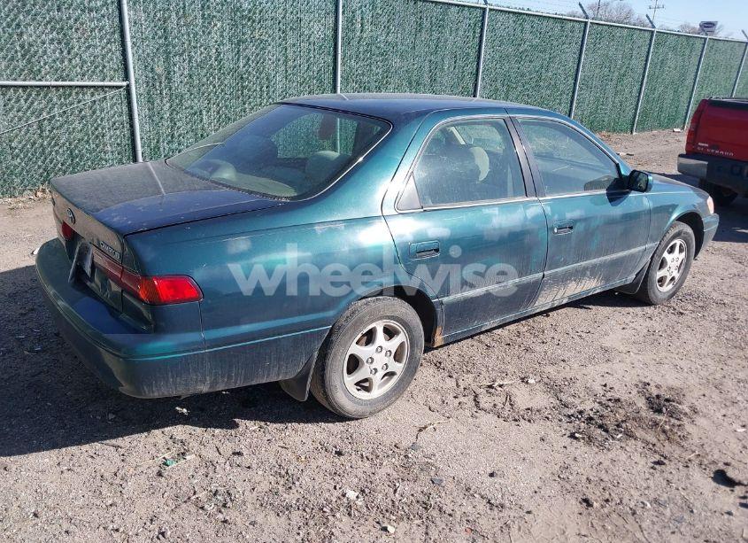 Photo 4 of 1998 Toyota Camry LE (VIN 4T1BG28K8WU228413)