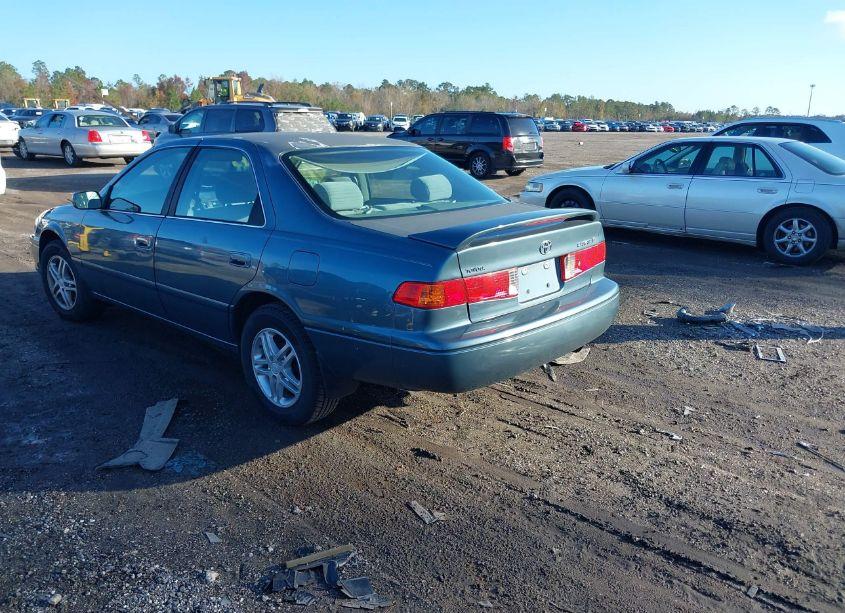 Photo 3 of 2001 Toyota Camry LE (VIN 4T1BG28K91U852861)