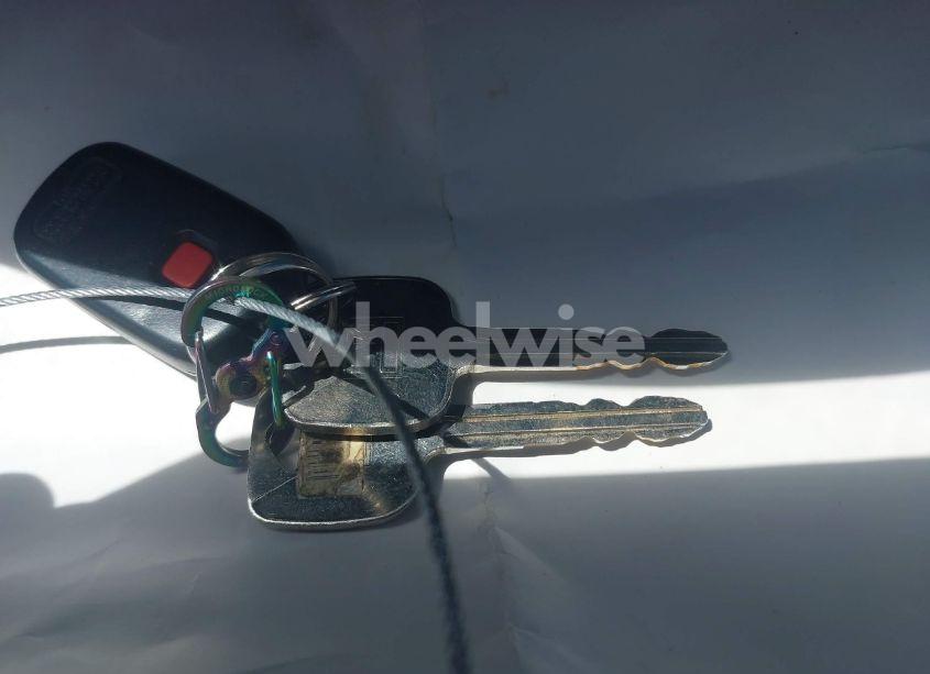 Photo 11 of 2000 Toyota Camry LE (VIN 4T1BG28K9YU968930)