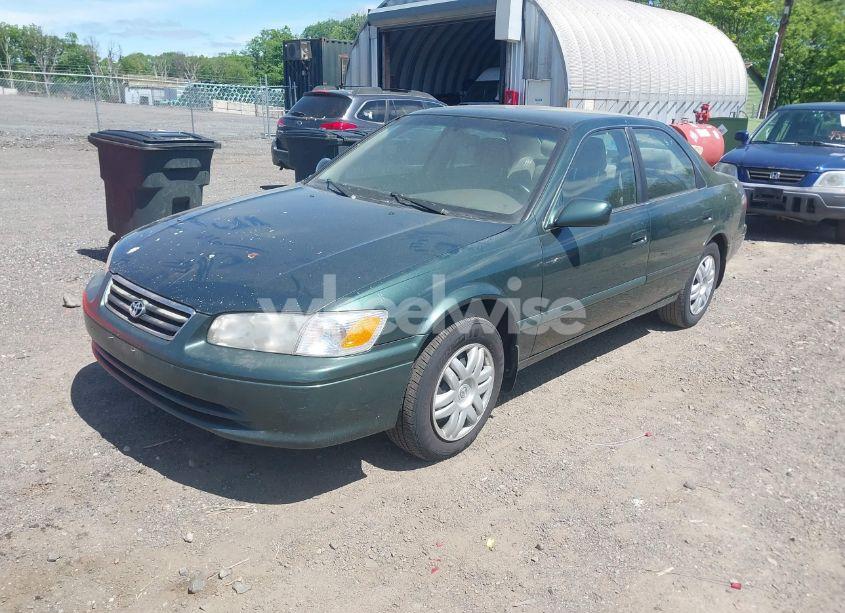Photo 2 of 2000 Toyota Camry LE (VIN 4T1BG28K9YU968930)