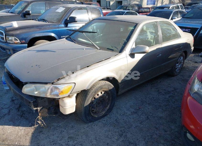 Photo 2 of 2001 Toyota Camry LE (VIN 4T1BG28KX1U027122)