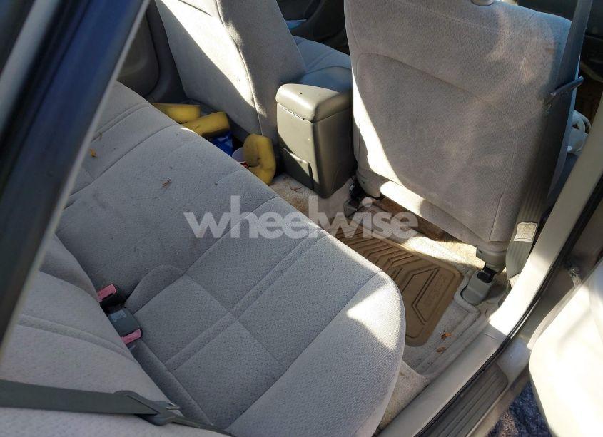 Photo 8 of 2001 Toyota Camry LE (VIN 4T1BG28KX1U027122)