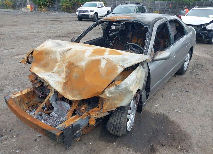 Photo 6 of 2001 Toyota Camry LE (VIN 4T1BG28KX1U112297)