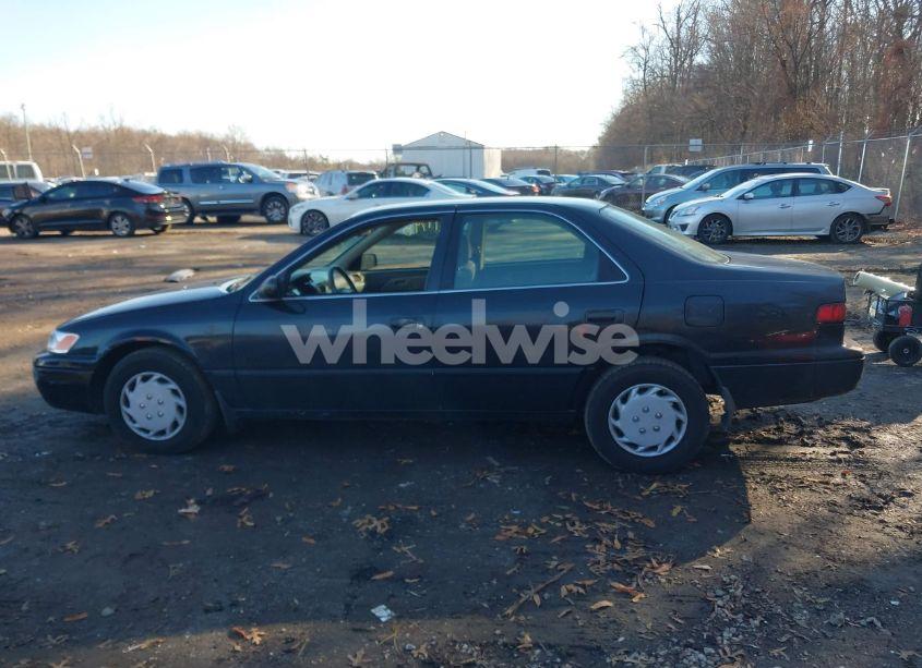 Photo 14 of 1999 Toyota Camry LE (VIN 4T1BG28KXXU594522)