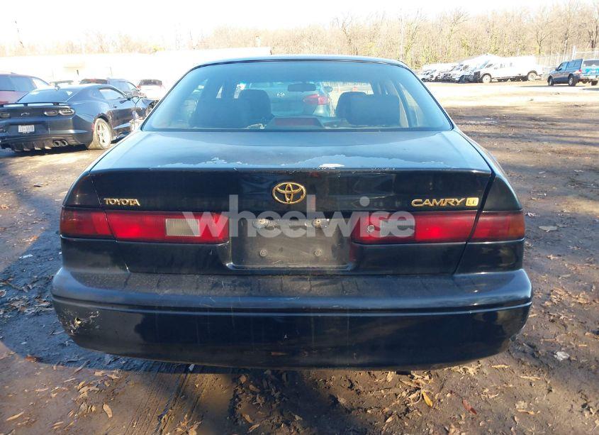 Photo 16 of 1999 Toyota Camry LE (VIN 4T1BG28KXXU594522)
