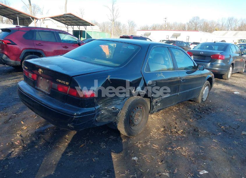 Photo 4 of 1999 Toyota Camry LE (VIN 4T1BG28KXXU594522)