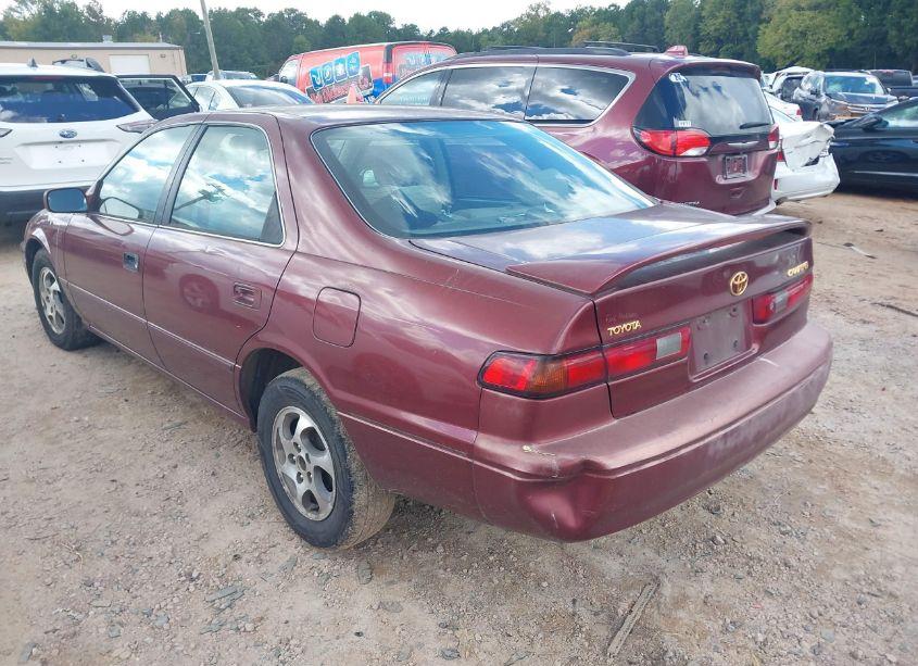 Photo 3 of 1999 Toyota Camry LE (VIN 4T1BG28KXXU602652)
