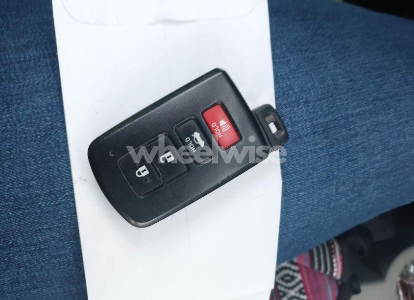 Photo 11 of 2013 Toyota Avalon LIMITED (VIN 4T1BK1EB0DU061488)