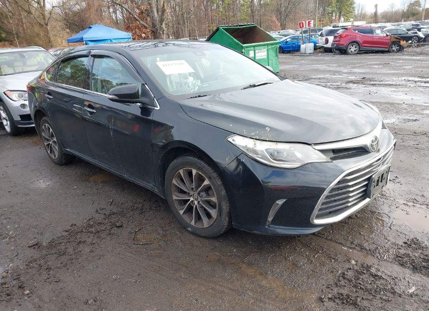 2018 Toyota Avalon XLE (VIN 4T1BK1EB0JU282858) main photo