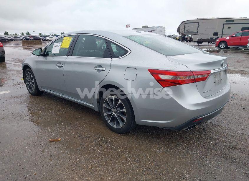 Photo 3 of 2018 Toyota Avalon XLE (VIN 4T1BK1EB2JU279914)