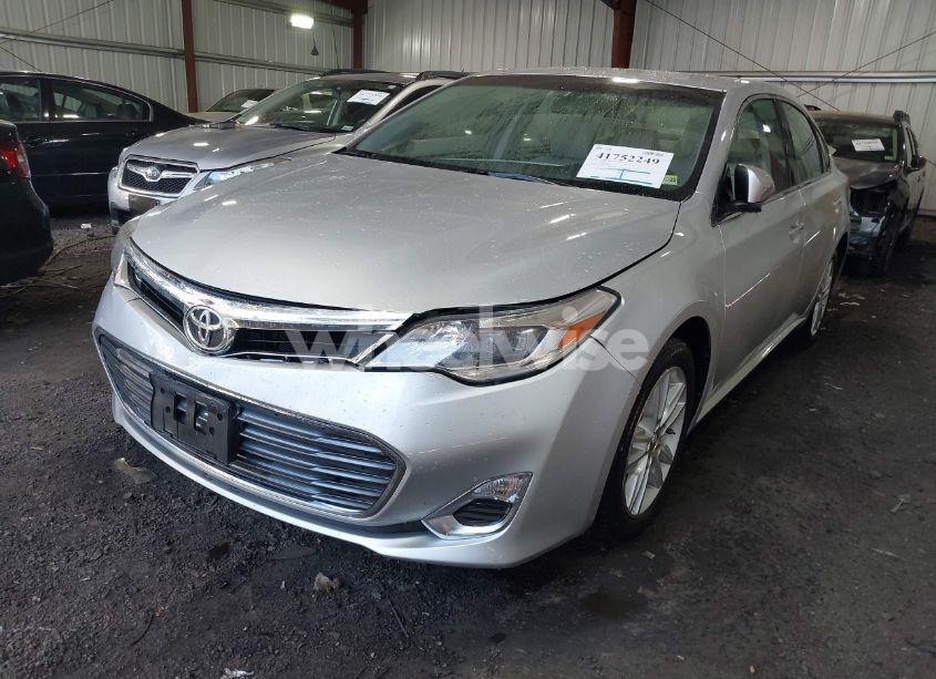 Photo 2 of 2014 Toyota Avalon XLE (VIN 4T1BK1EB3EU131499)