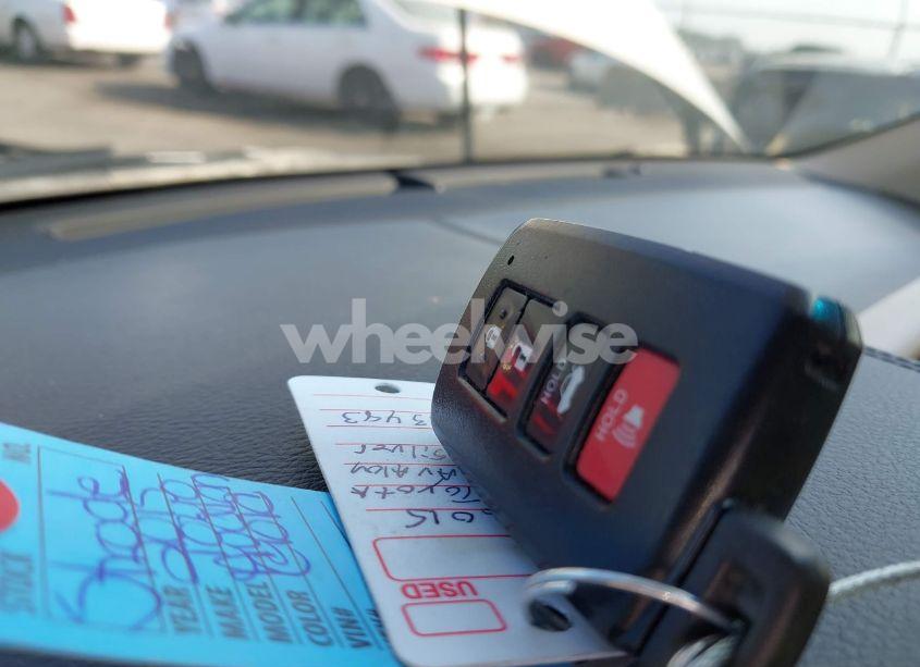 Photo 11 of 2015 Toyota Avalon LIMITED (VIN 4T1BK1EB3FU163483)