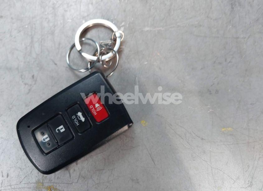 Photo 11 of 2016 Toyota Avalon XLE (VIN 4T1BK1EB3GU213798)